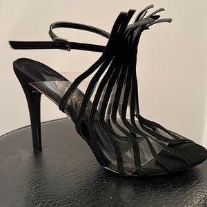 MACKIN J Size 10 Women's Kitten Heel Sandals